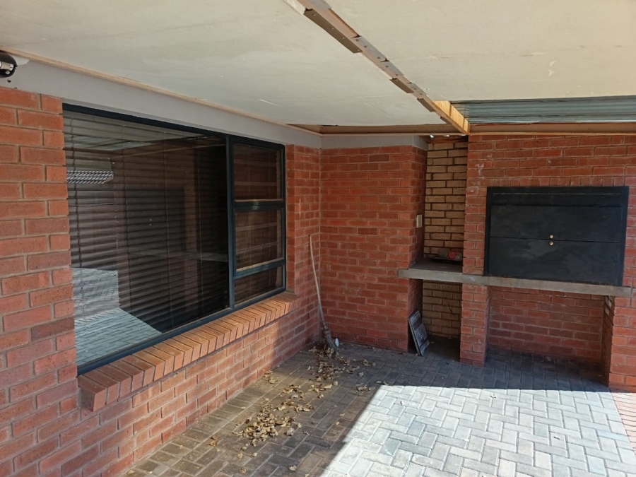 To Let 3 Bedroom Property for Rent in Spitskop SH Free State